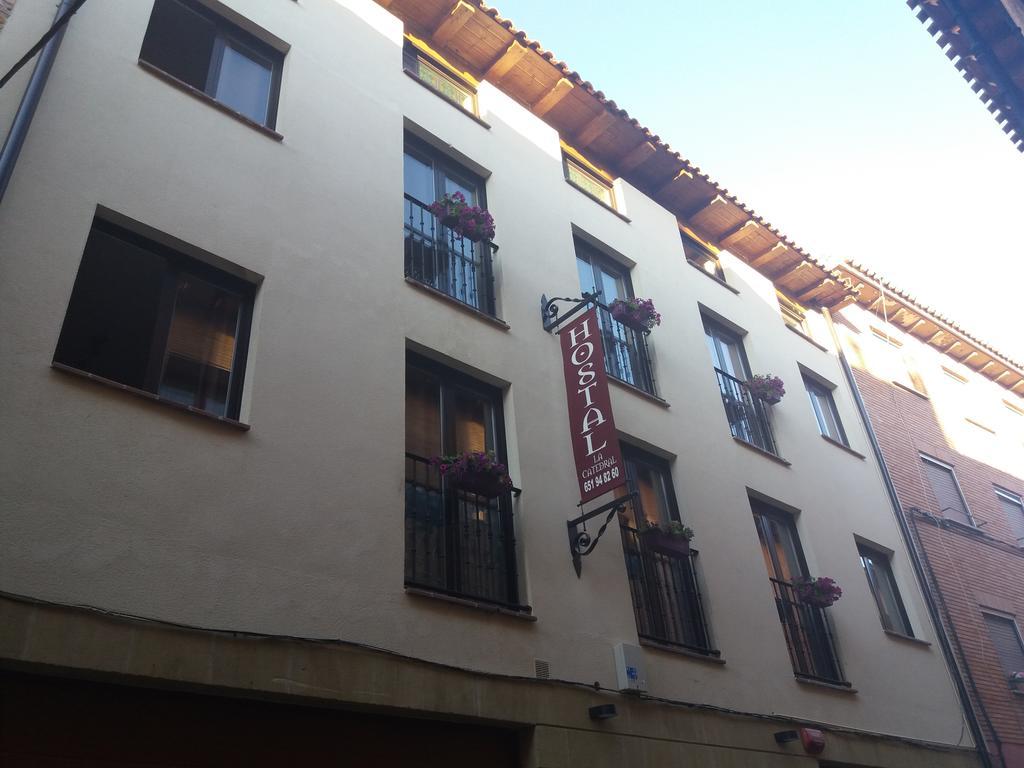 Hostal La Catedral Санто-Доминго-де-ла-Кальсада Экстерьер фото